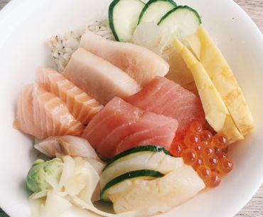 Chirashi Don - Tanuki Raw