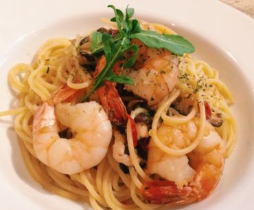 Mushroom Aglio Olio with Prawns - Tolido's Espresso Nook