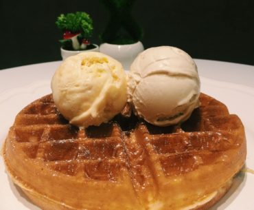 Waffles with Earl Grey & Honeyscotch Ice Cream - Twenty Grammes
