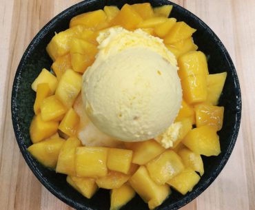 Mango Bingsu - Nunsaram Korean Dessert Cafe