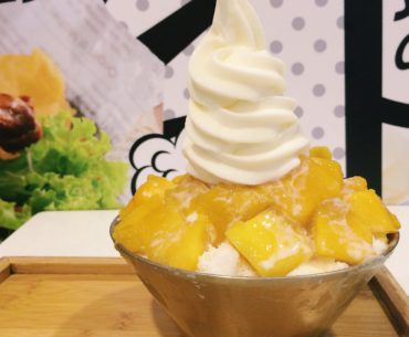Mango Bingsu - Snowman Desserts