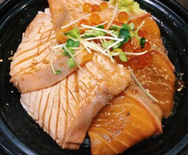 Seared & Sashimi Salmon Don - Teppei Syokudo