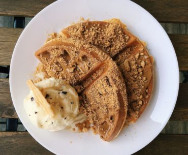 Ridiculoos Spectaculoos Waffle - Spatula