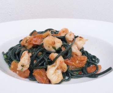 Squid Ink Spaghetti "alla Singaporeana" - In ITALY