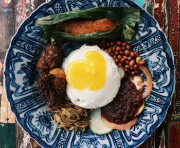 Club Nasi Lemak - The Tiong Bahru Club Singapura