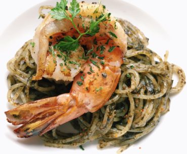 Nori Tsukudani Spaghettini with King Prawn - Wild Rocket