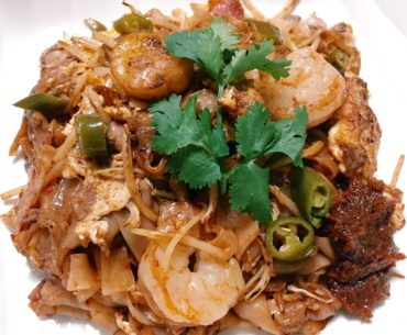 Traditional Char Kway Teow - Big Street