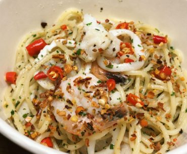 Seafood Aglio Olio - Once Upon A Thyme (Clarke Quay Central)
