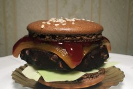 Macaron Burger - Antoinette