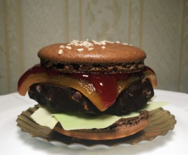Macaron Burger - Antoinette