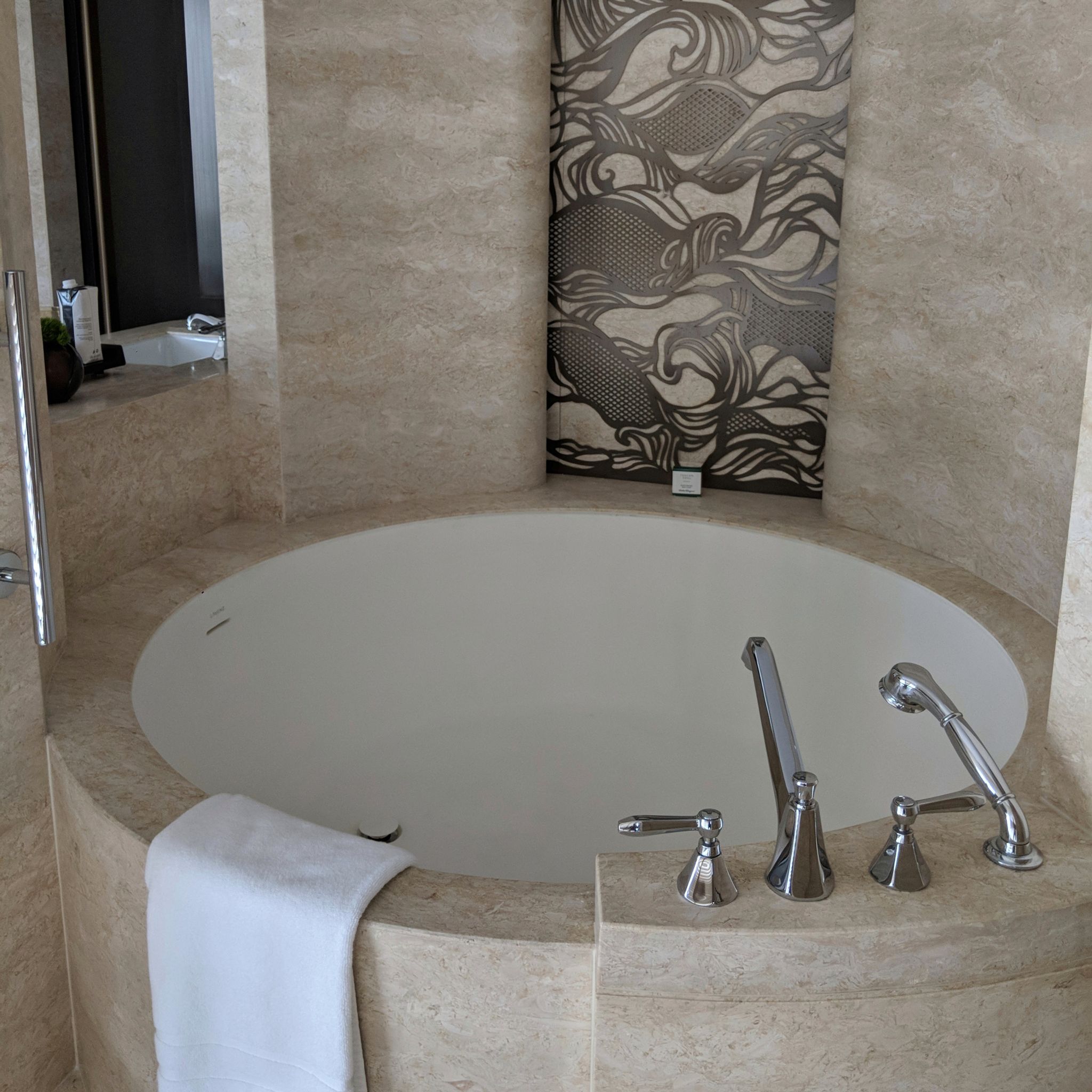 waldorf astoria bangkok king deluxe suite bathroom