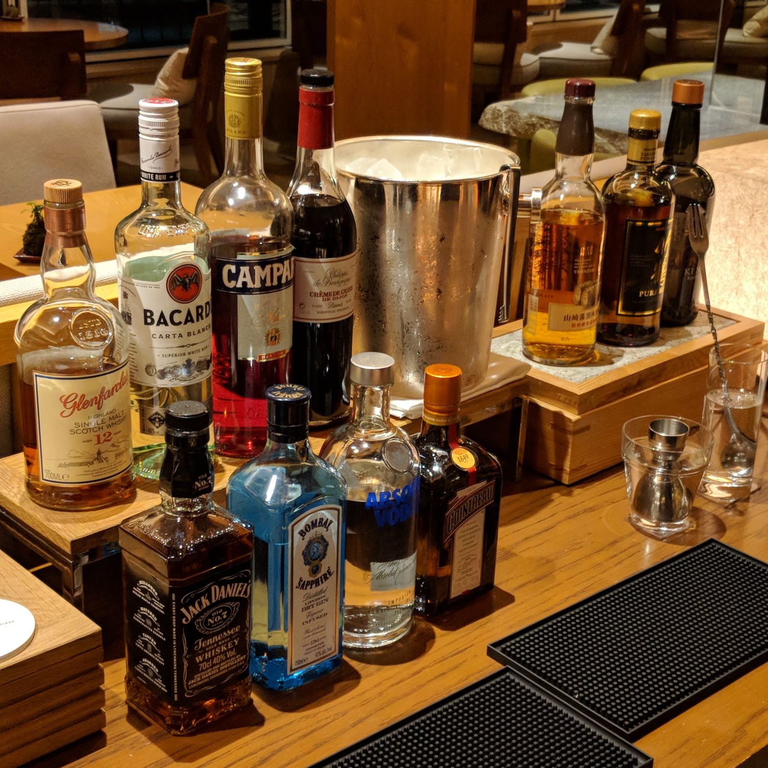 conrad tokyo executive lounge alcohol spirits