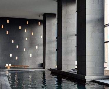 aman tokyo indoor swimming pool