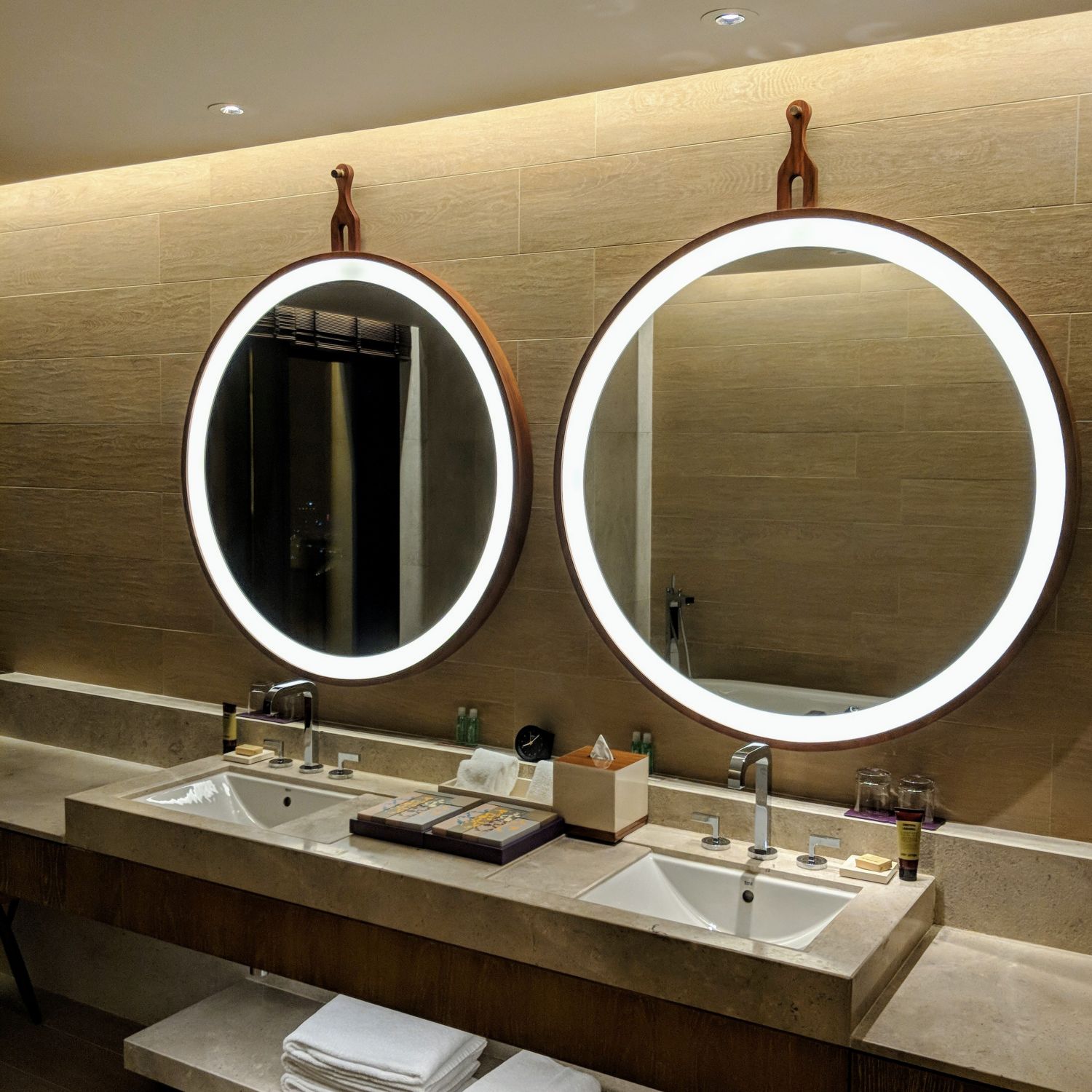 andaz singapore Andaz Large Suite King bathroom