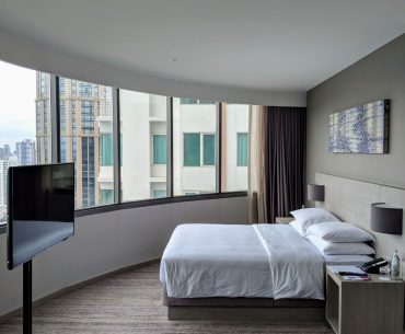Hyatt Place Bangkok Sukhumvit View Specialty King