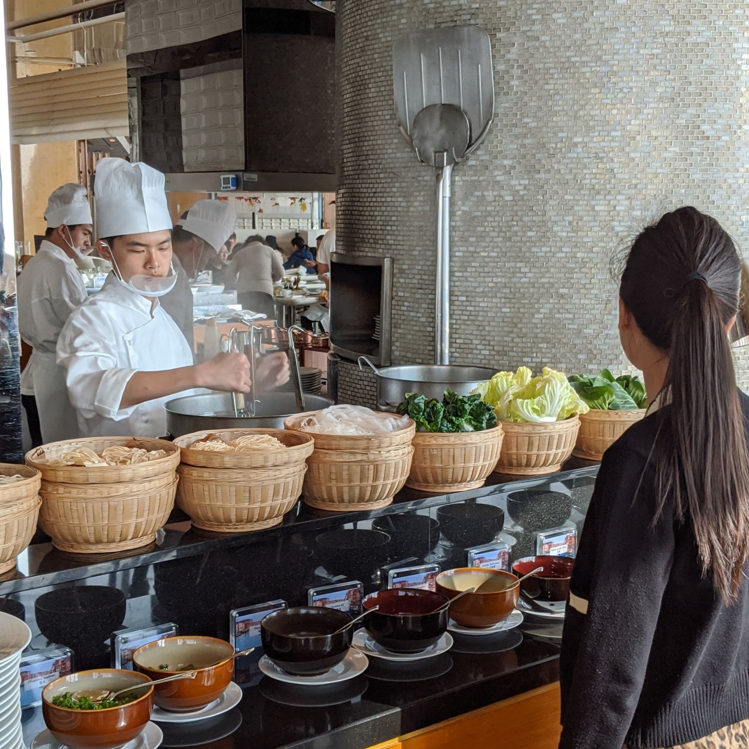 four seasons hotel guangzhou caffe mondo breakfast