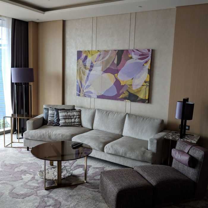 sofitel singapore city centre prestige suite living room