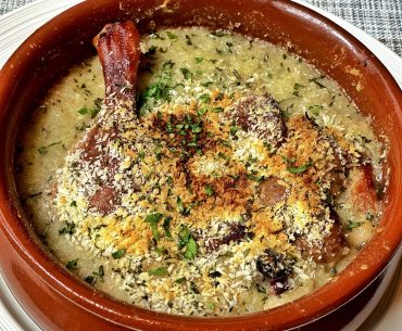 the st regis singapore brasserie les saveurs Cassoulet en Cocotte