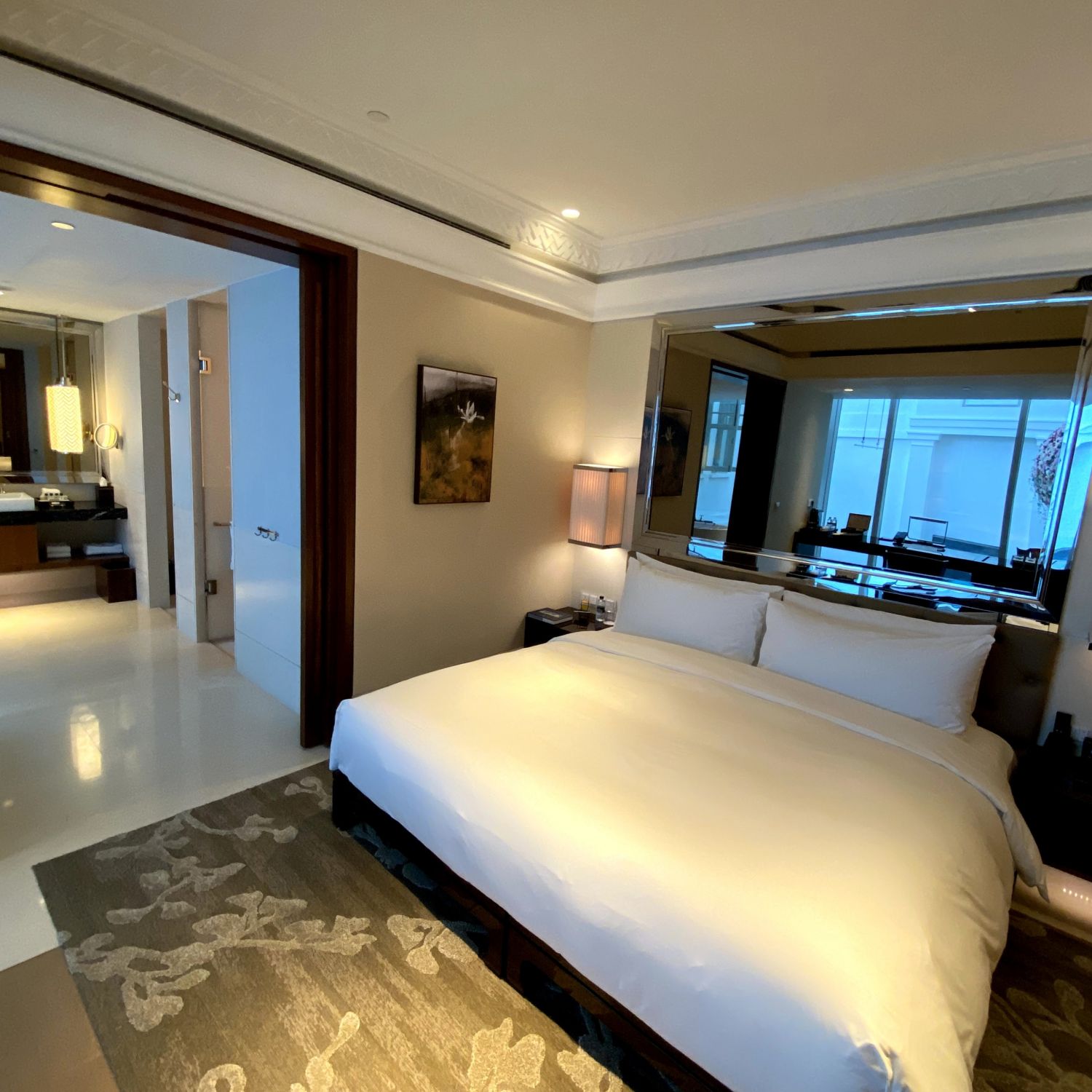 The Capitol Kempinski Hotel Singapore Grand Deluxe Room