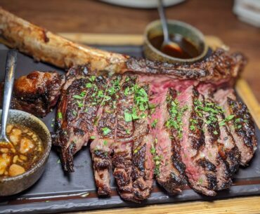 Hilton Singapore Opus Bar & Grill 1.2 Whiskey-Aged Rangers Valley Wagyu Tomahawk