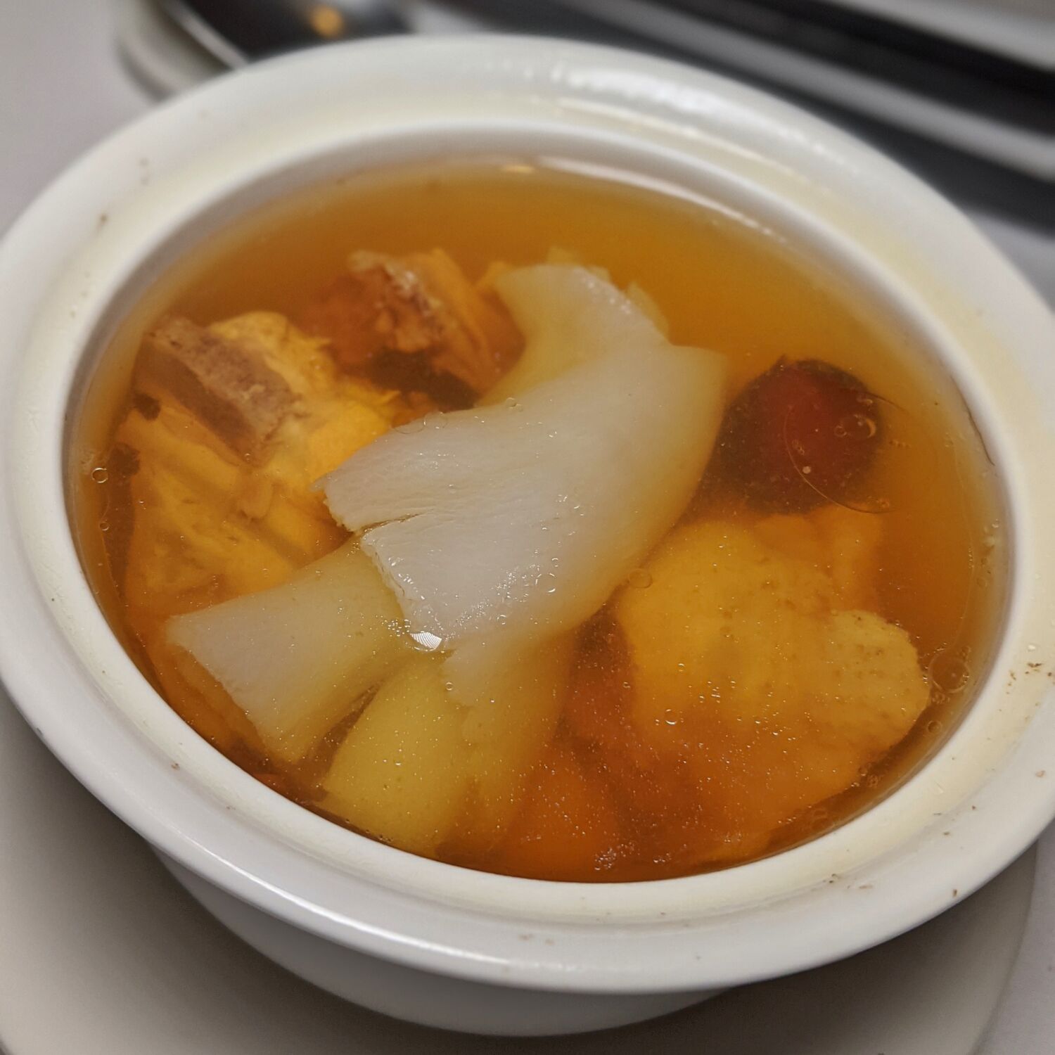 Yan Cantonese Cuisine National Gallery Singapore Double-boiled Fish Maw, Chicken with Cordyceps Flower Soup
