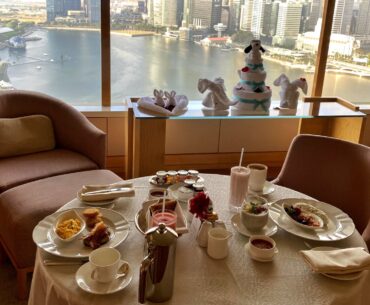 The Ritz-Carlton Millenia Singapore One-Bedroom Millenia Suite In-room Dining