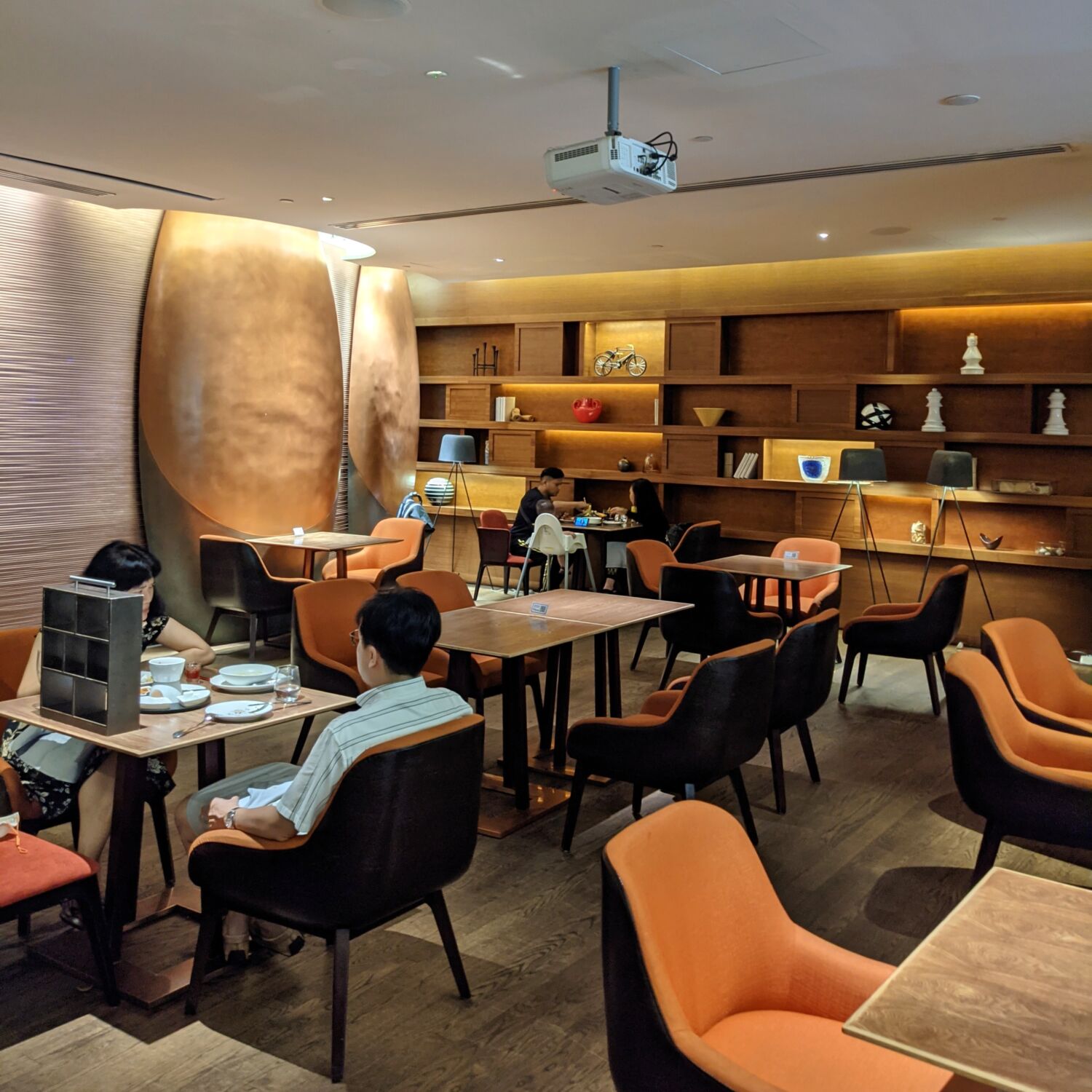 Hilton Singapore Opus Grill Prosecco, Seafood & Valrhona All-Chocolate High Tea
