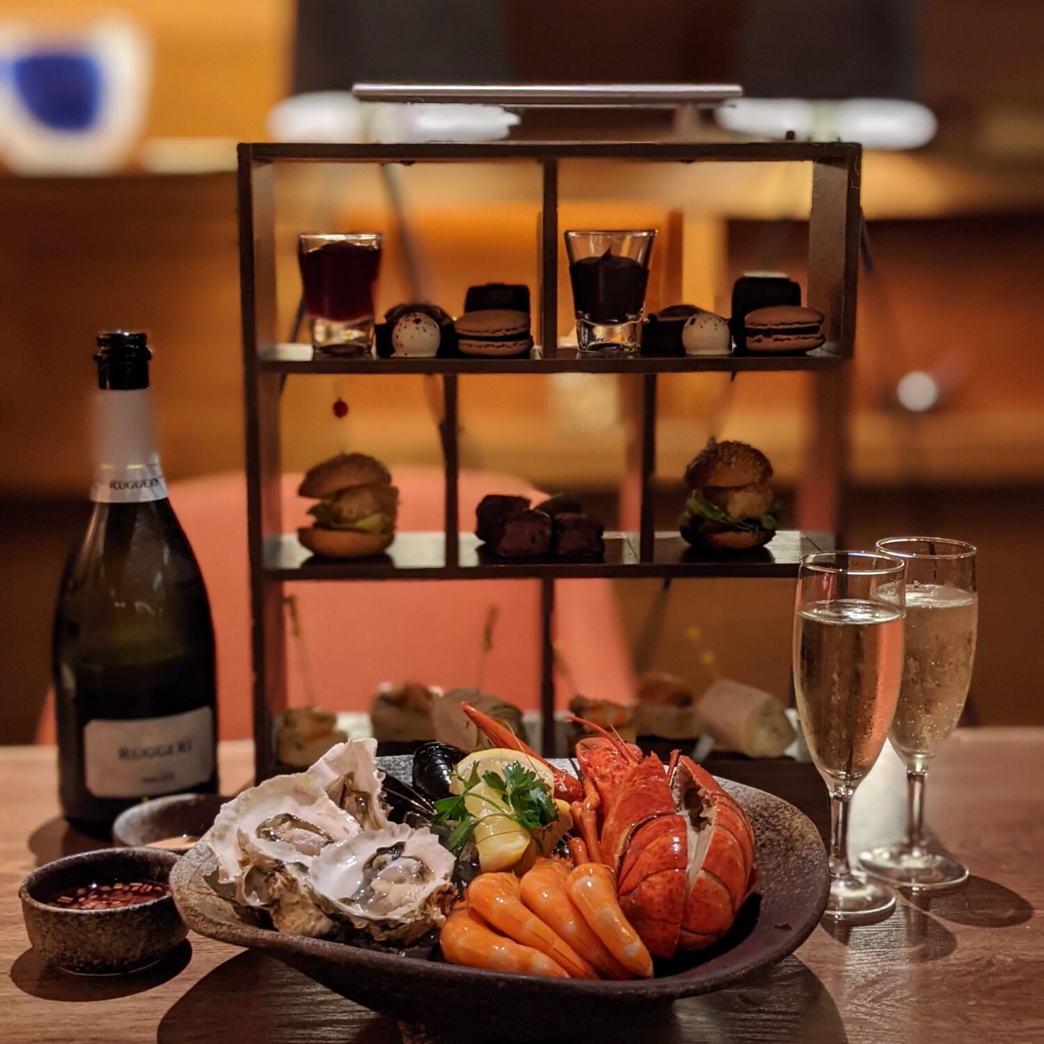 Hilton Singapore Opus Grill Prosecco, Seafood & Valrhona All-Chocolate High Tea