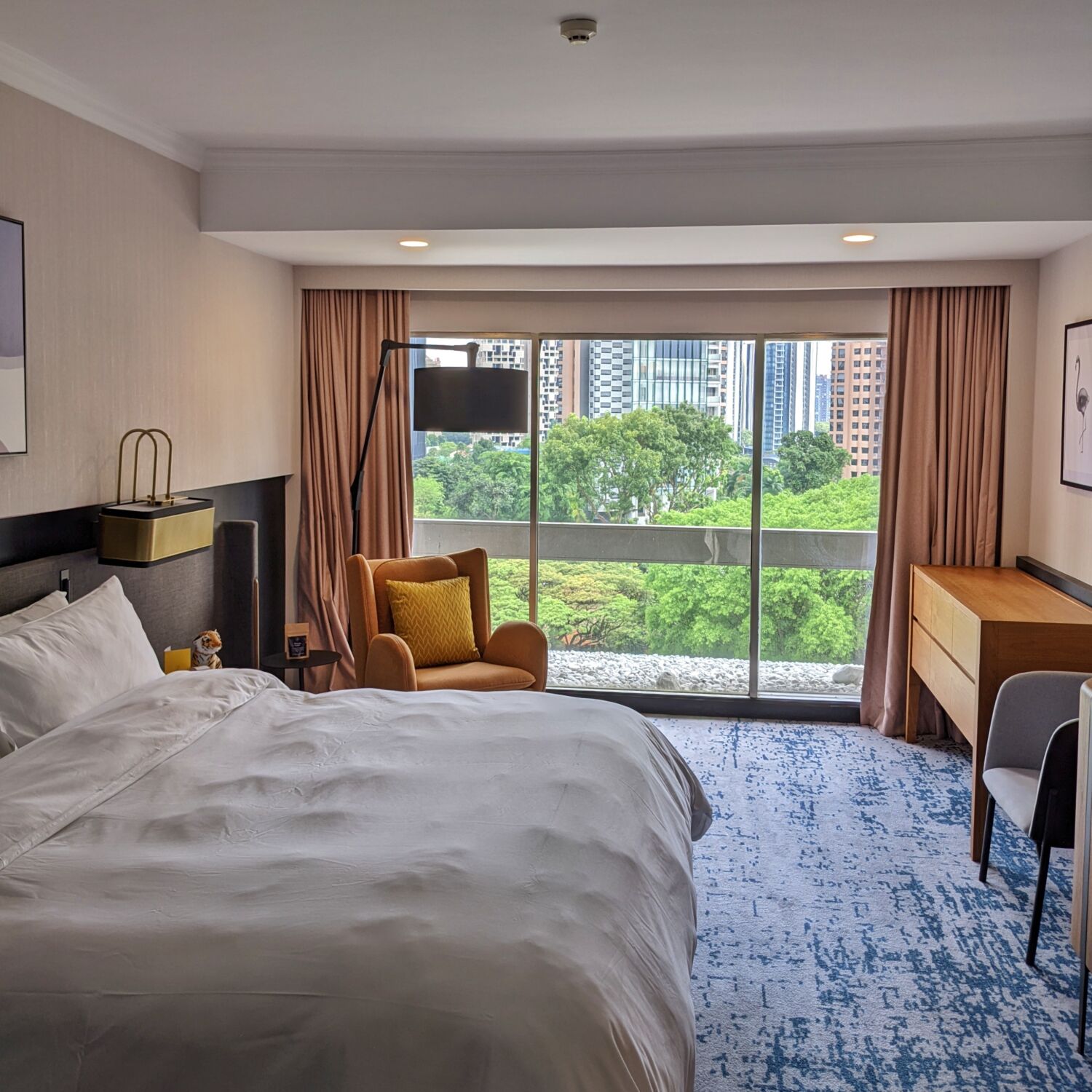 voco Orchard Singapore Family Suite Bedroom
