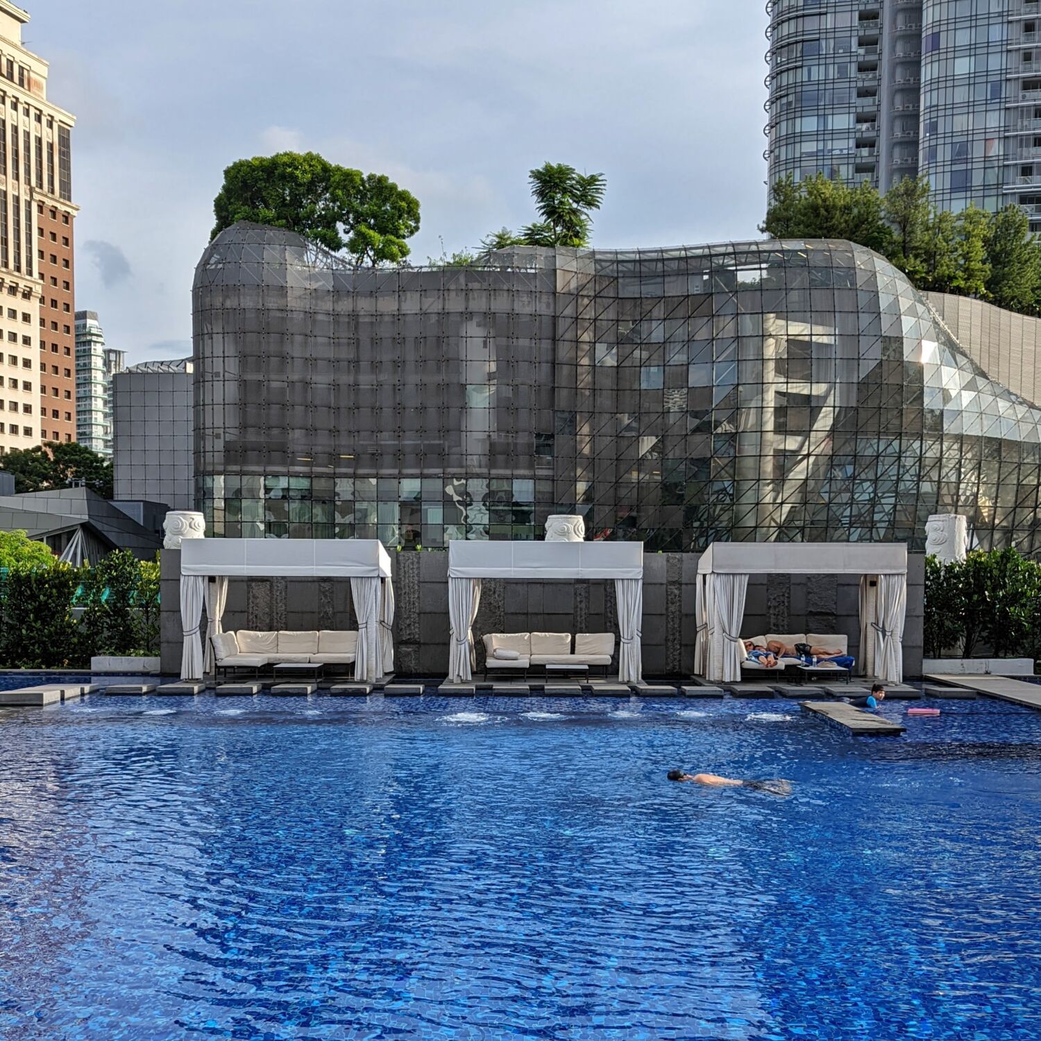Singapore Marriott Tang Plaza Hotel Swimming Pool