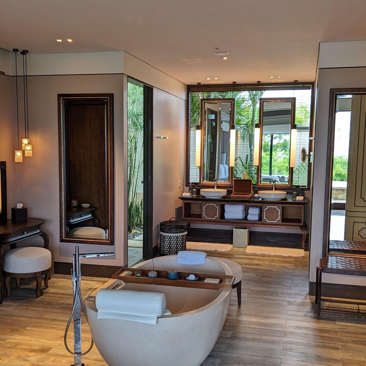 Jumeirah Bali Lobby Ocean Villa with Private Pool Bathroom