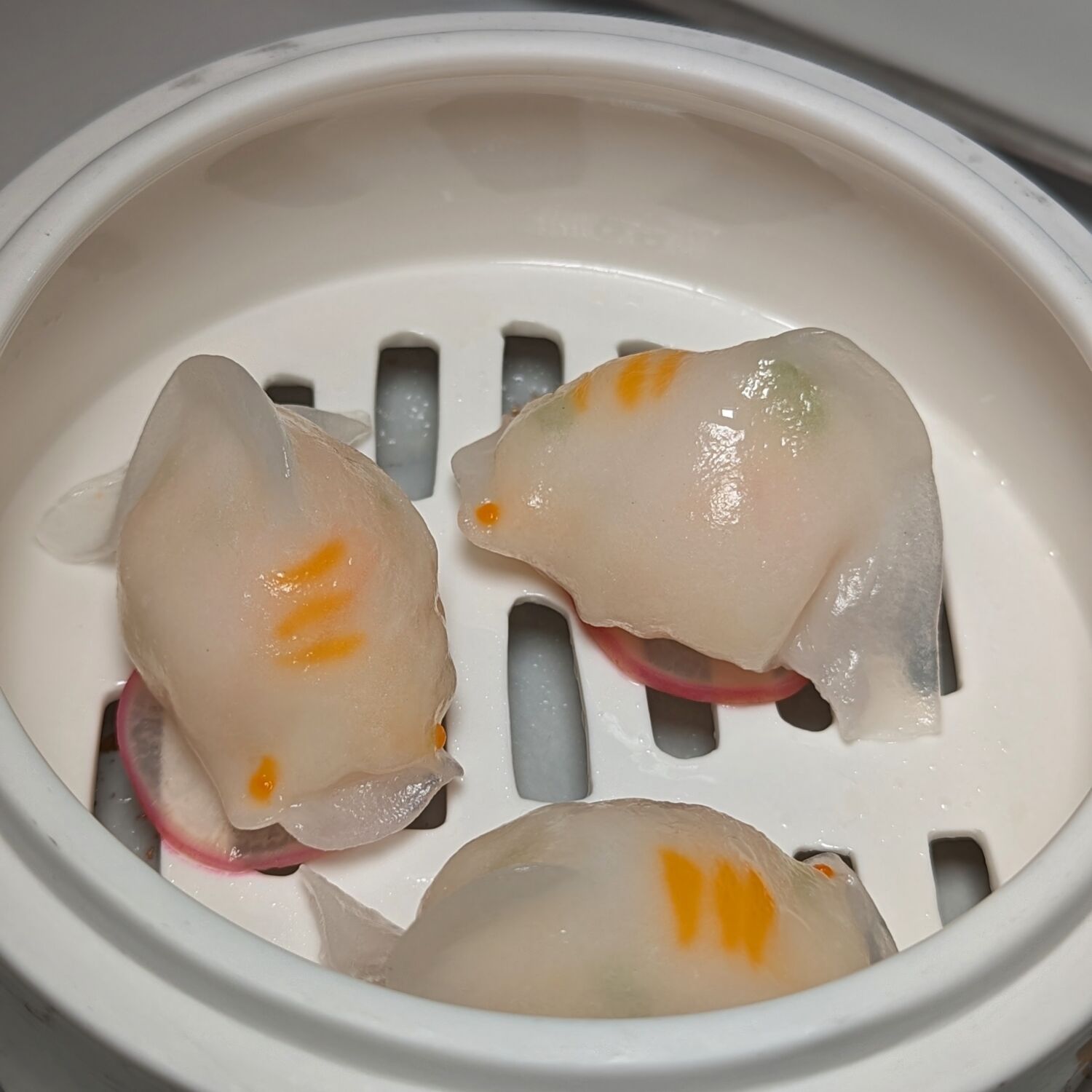 Regent Hong Kong Lai Ching Heen Steamed Sea Bass, Prawn and Scallop Dumplings