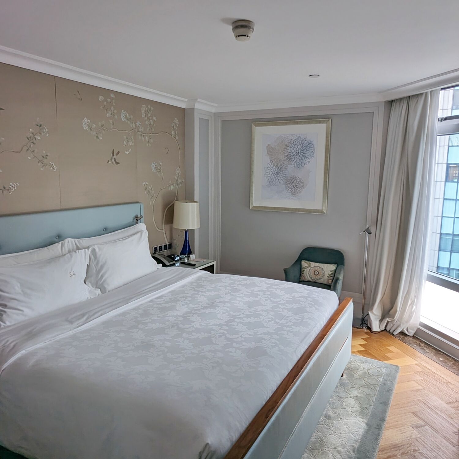 The Langham, Hong Kong One Bedroom Suite Bedroom