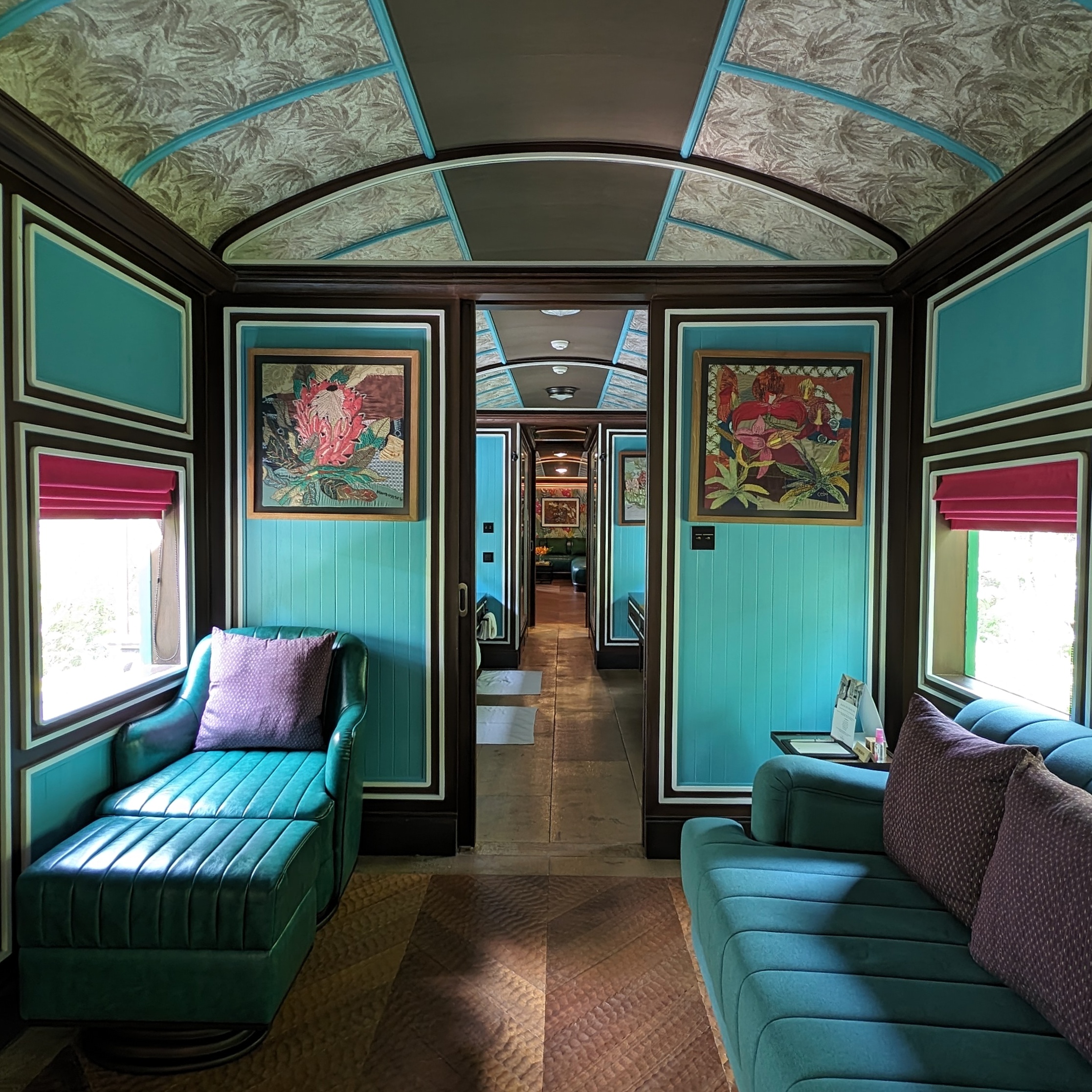InterContinental Khao Yai Resort Heritage Railcar 1 Bedroom Villa Bedroom