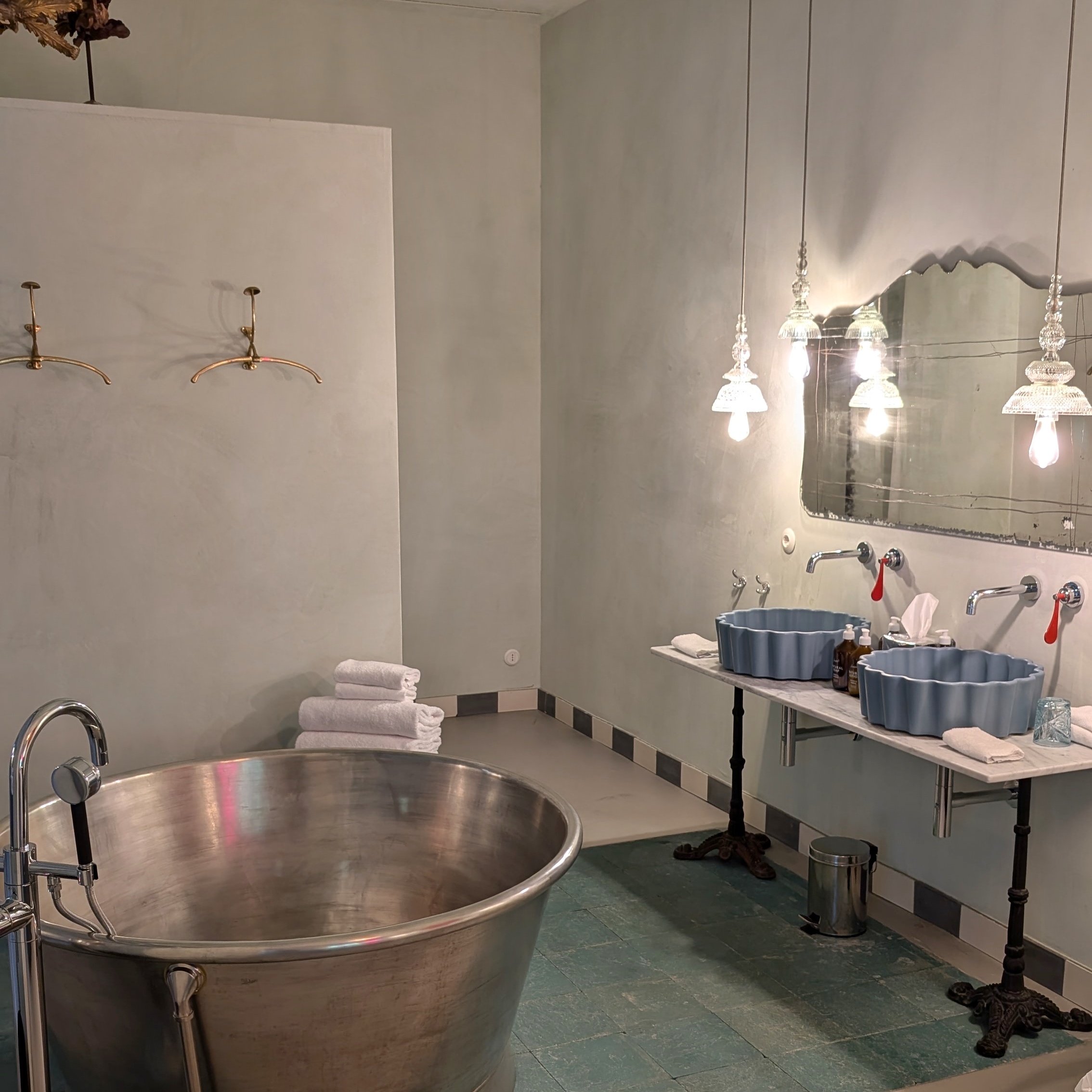 25hours Hotel Florence Piazza San Paolino Casetta del Giardino Bathroom