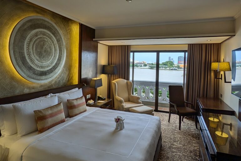 Stay Report: Anantara Riverside Bangkok Resort (Anantara Riverfront Suite)