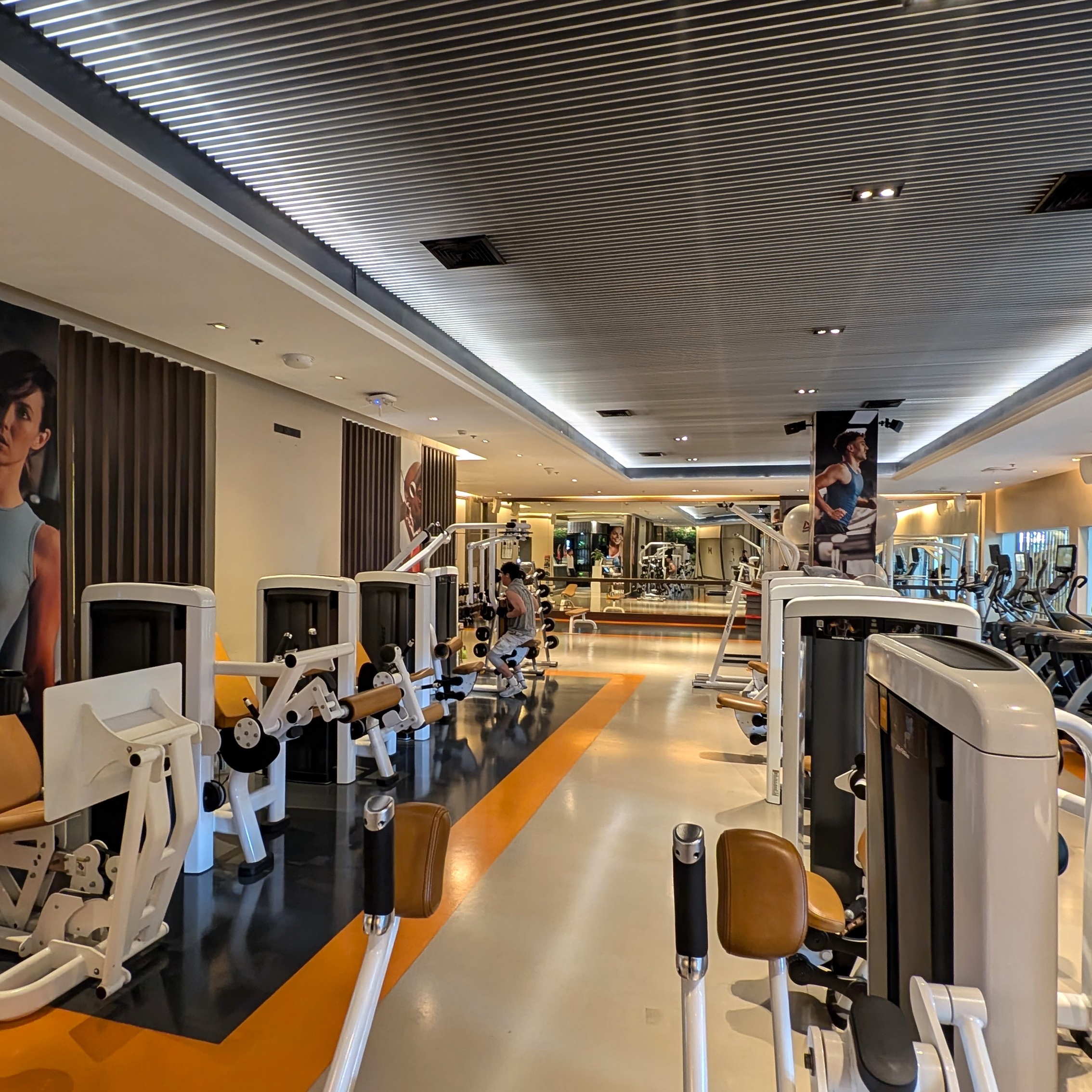 Anantara Riverside Bangkok Resort Fitness Centre