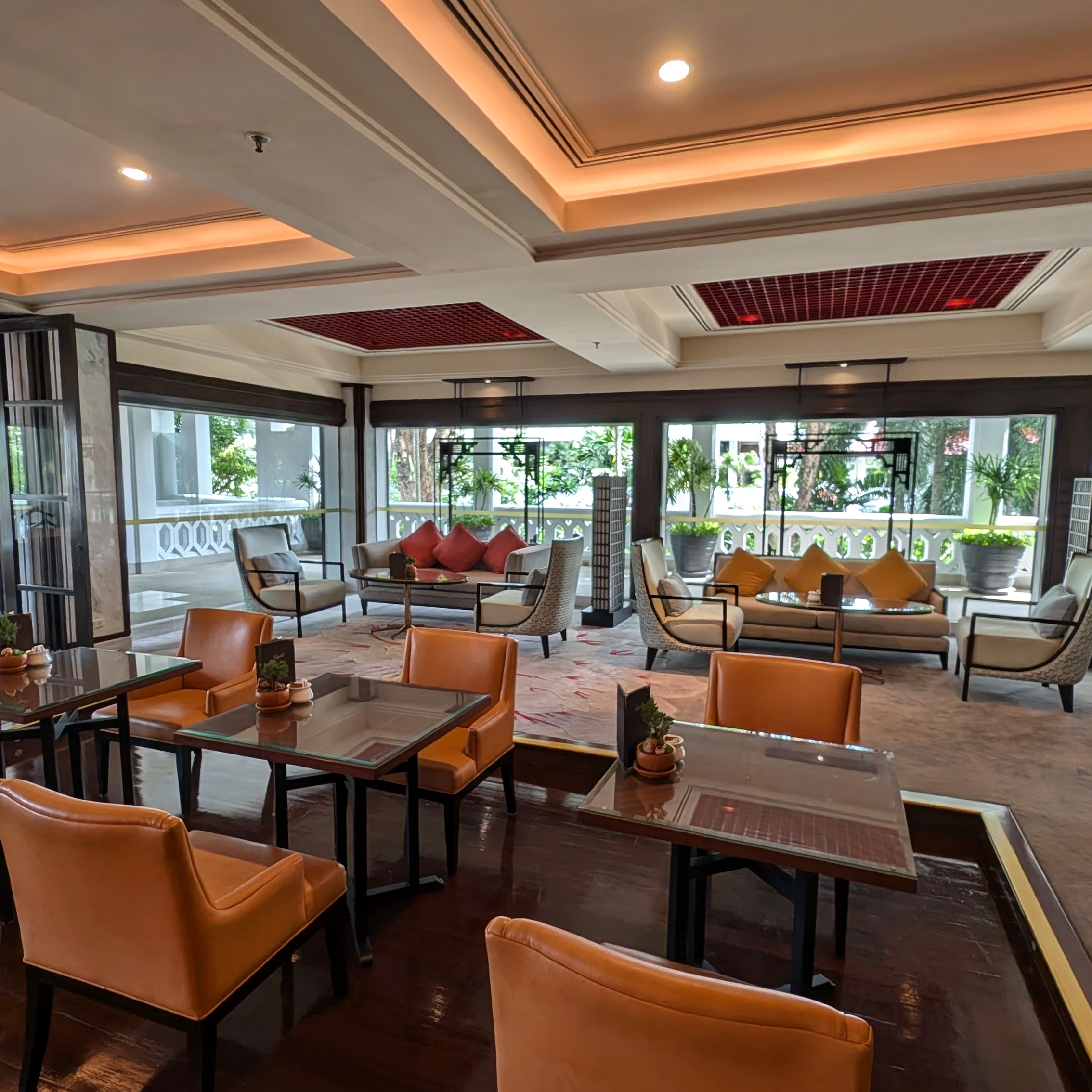 Anantara Riverside Bangkok Resort Kasara Executive Lounge