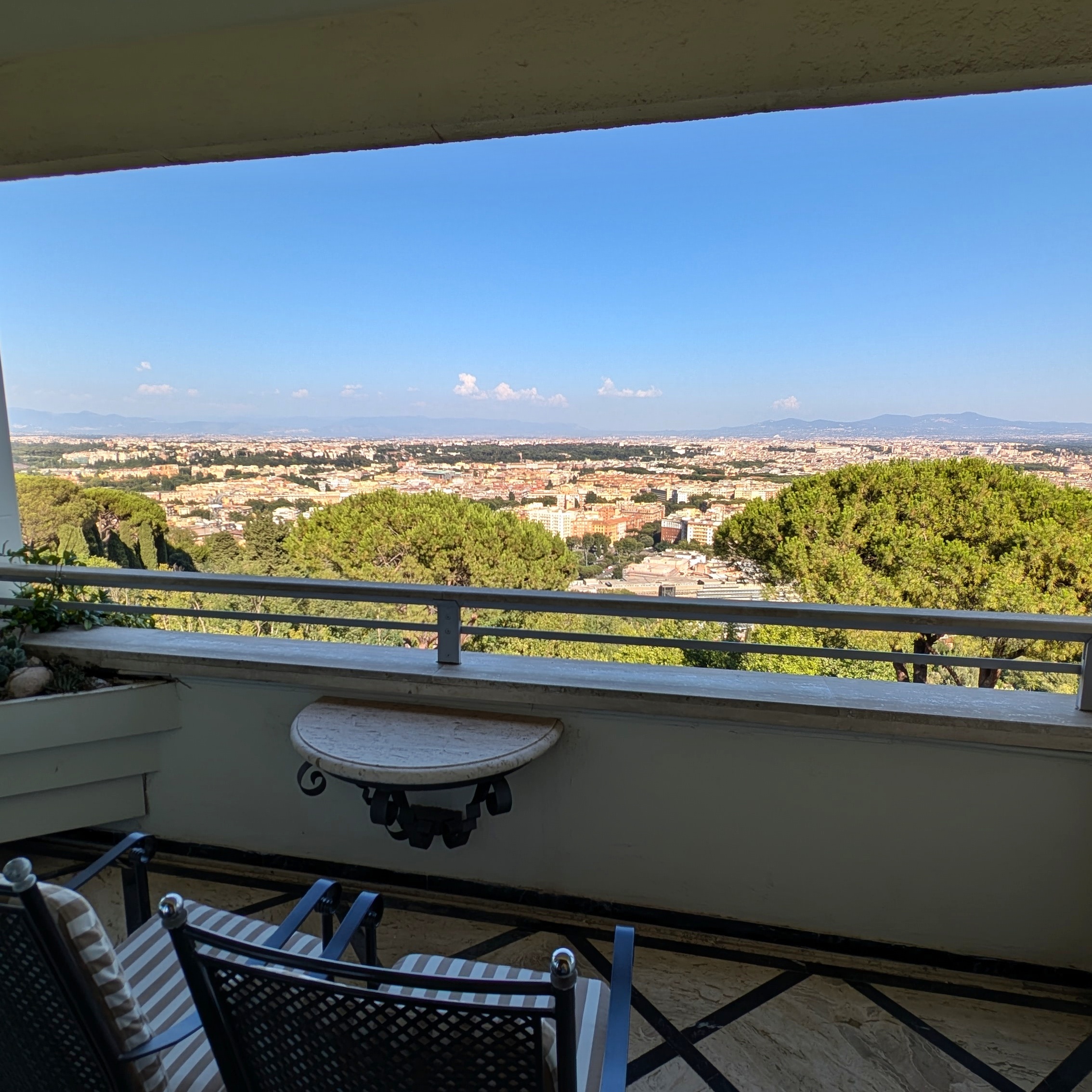 Rome Cavalieri, A Waldorf Astoria Hotel King Imperial Room with Rome View Balcony