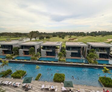 Dusit Thani Laguna Singapore Swimming Pool