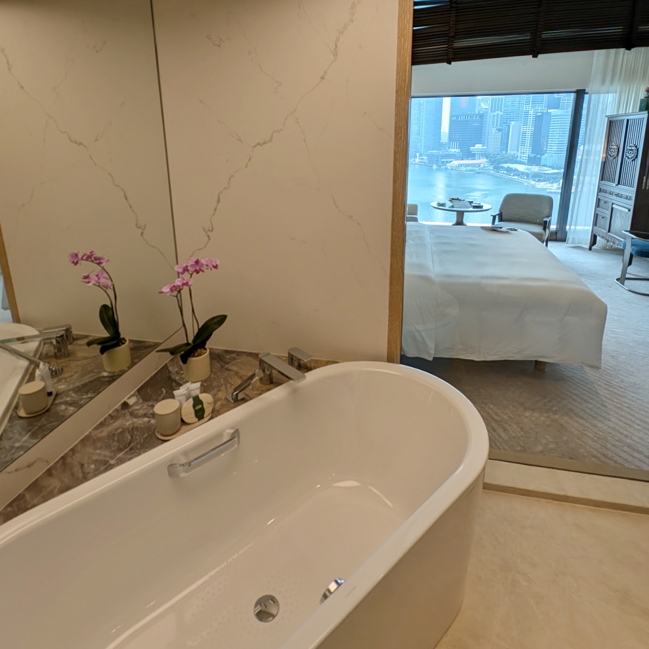 Mandarin Oriental, Singapore Club Marina Bay Room Bathroom