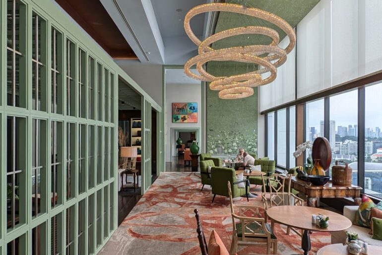 Hotel Review: Mandarin Oriental, Singapore (Club Marina Bay Room) – Reimagined Icon Embraces Singapore Heritage, Revamped Club Lounge is Sensational