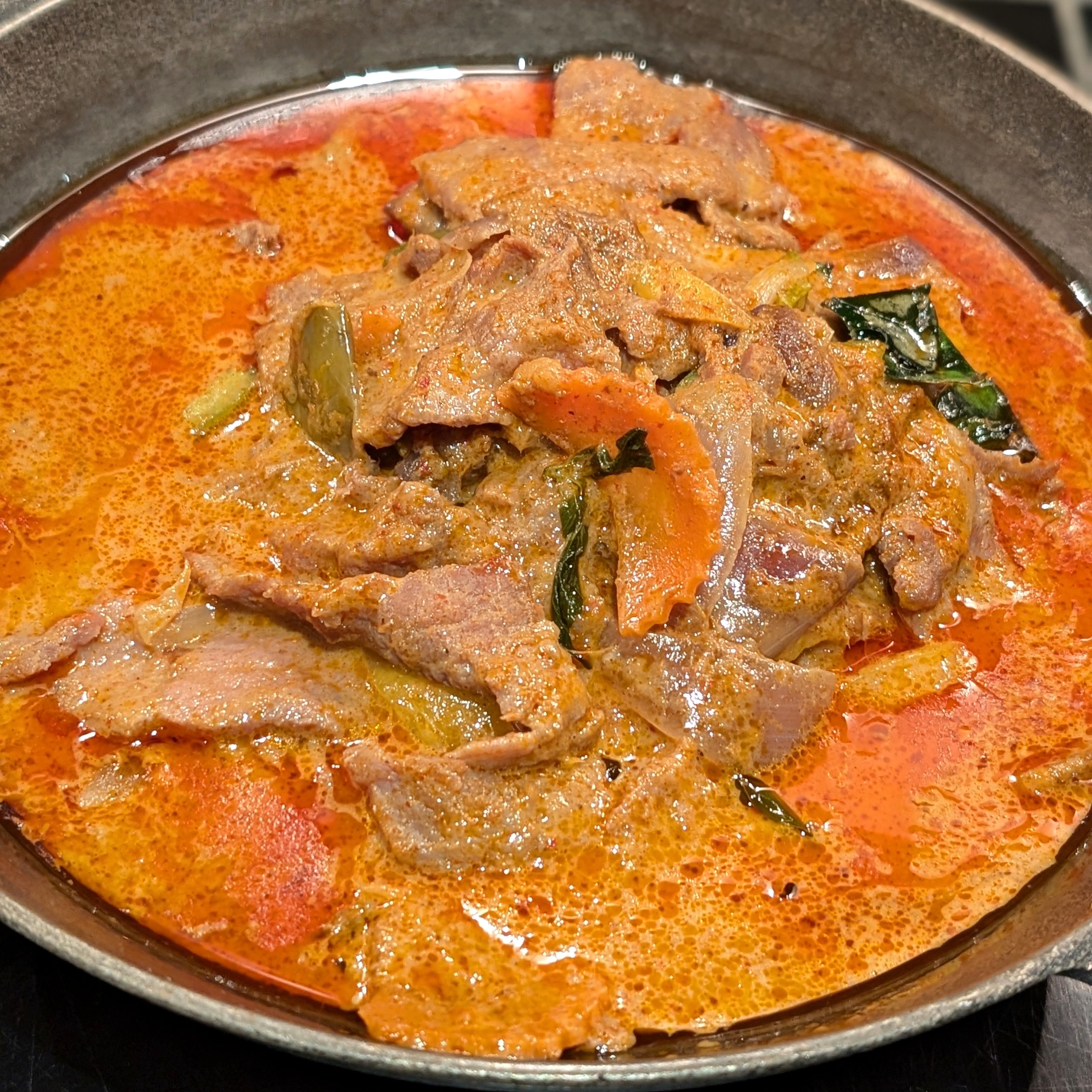 Mandarin Oriental, Singapore embu Red Curry Beef