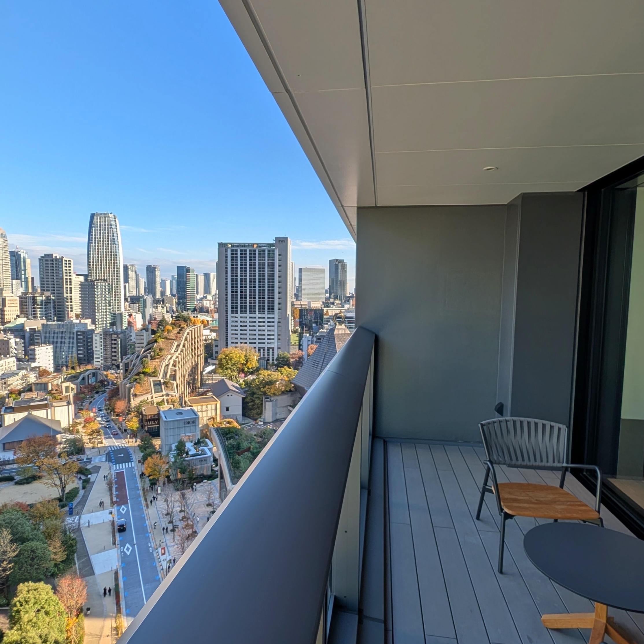 Janu Tokyo Premier Room Balcony