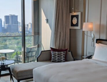 Hotel Review: The Ritz-Carlton Bangkok (Deluxe King with Lumpini Park View and Balcony) – Dreamy Lumpini Park Views In The Heart Of One Bangkok