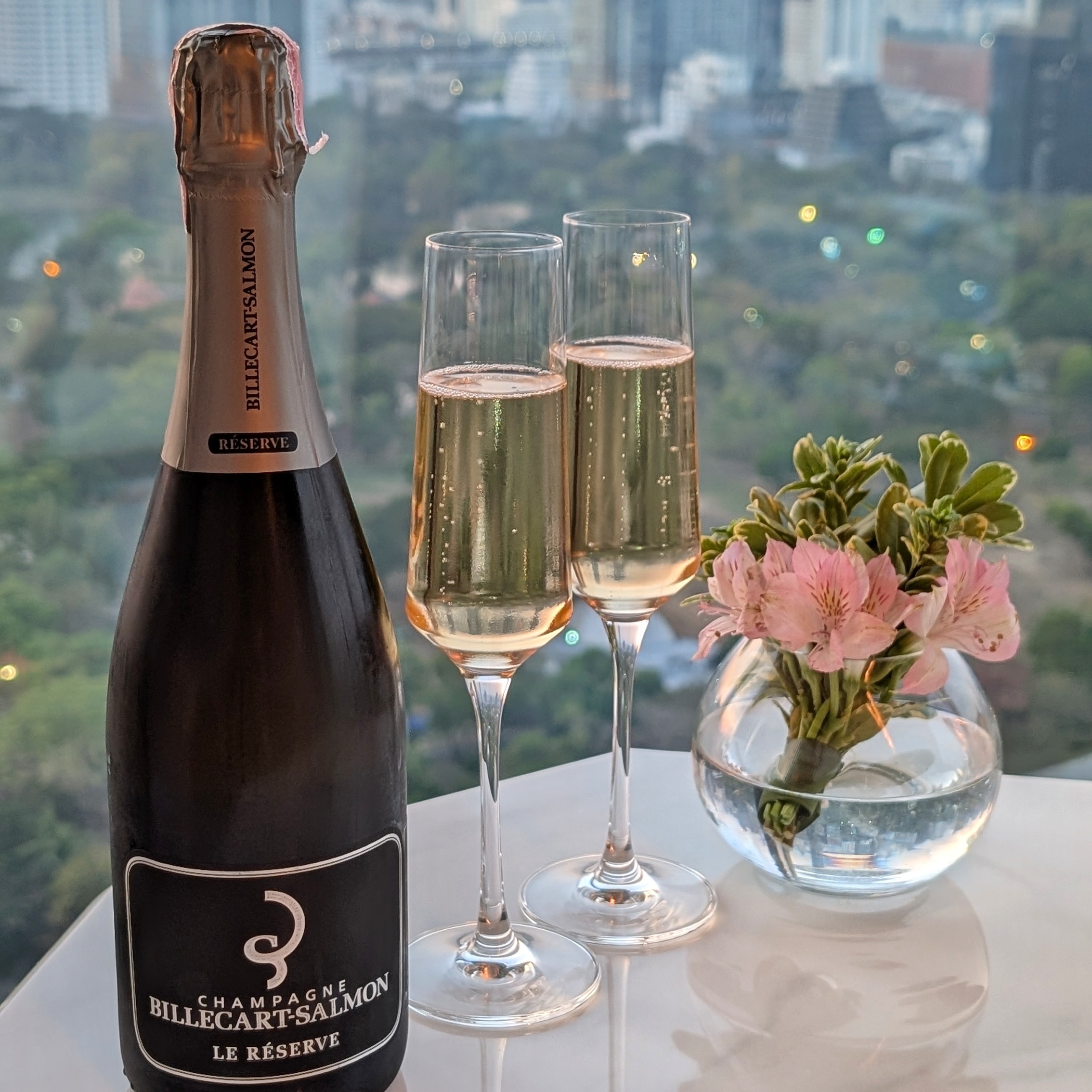 The Ritz-Carlton Bangkok The Ritz-Carlton Club Evening Hors D'oeuvres