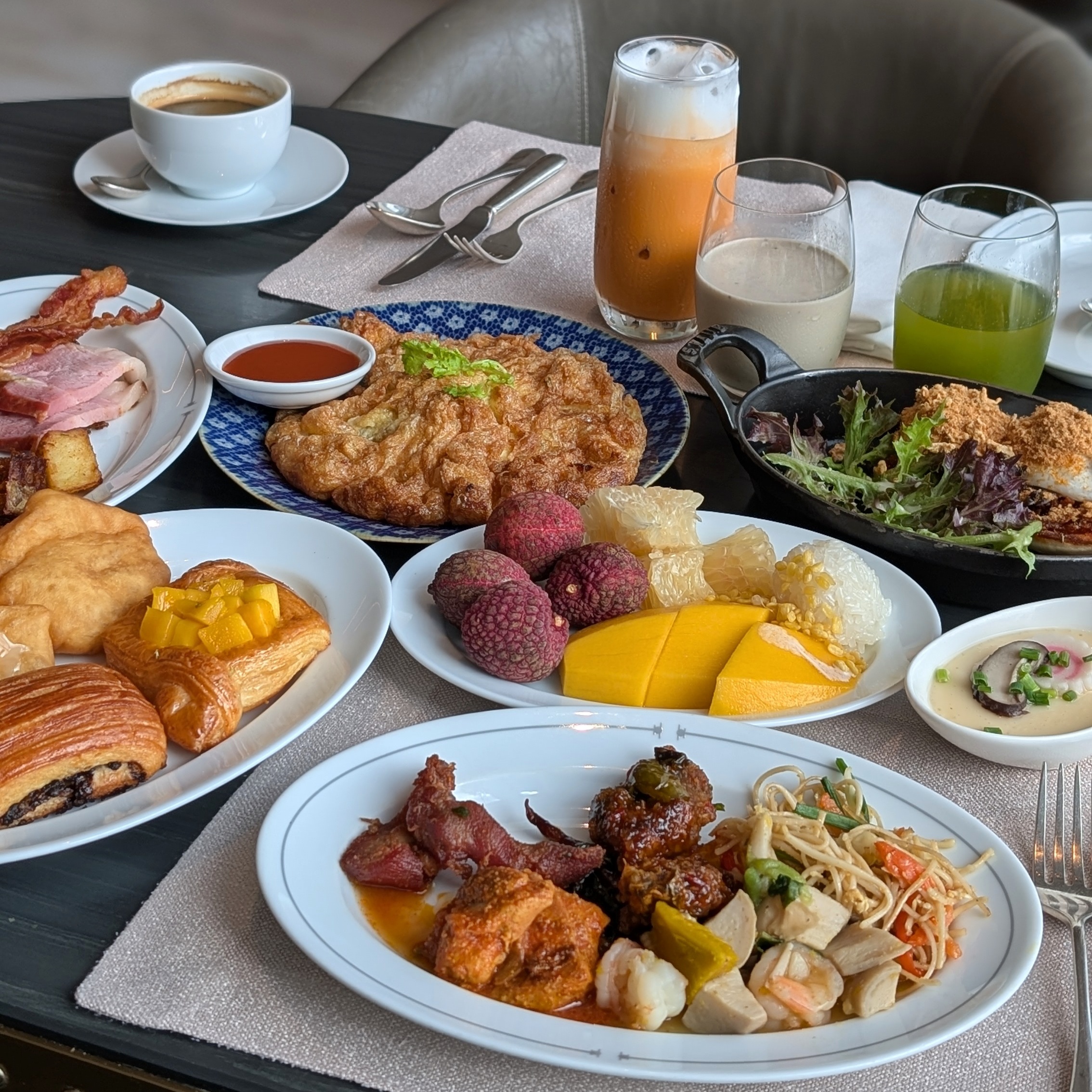 Waldorf Astoria Bangkok The Brasserie Breakfast