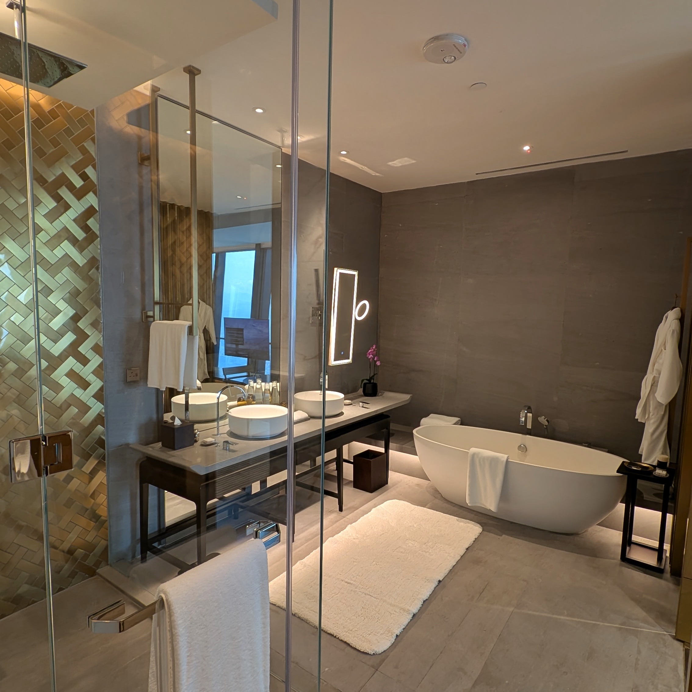 Park Hyatt Kuala Lumpur King Bed Deluxe Bathroom
