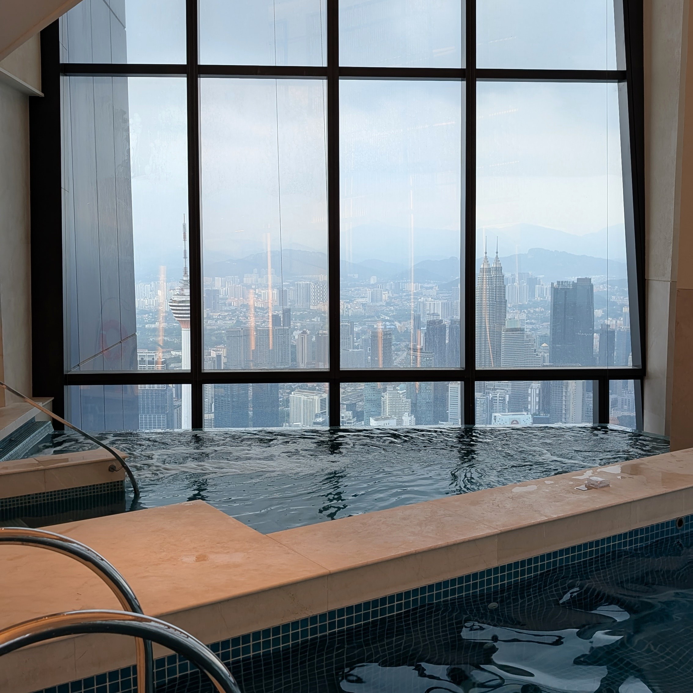 Park Hyatt Kuala Lumpur Sky Infinity Pool