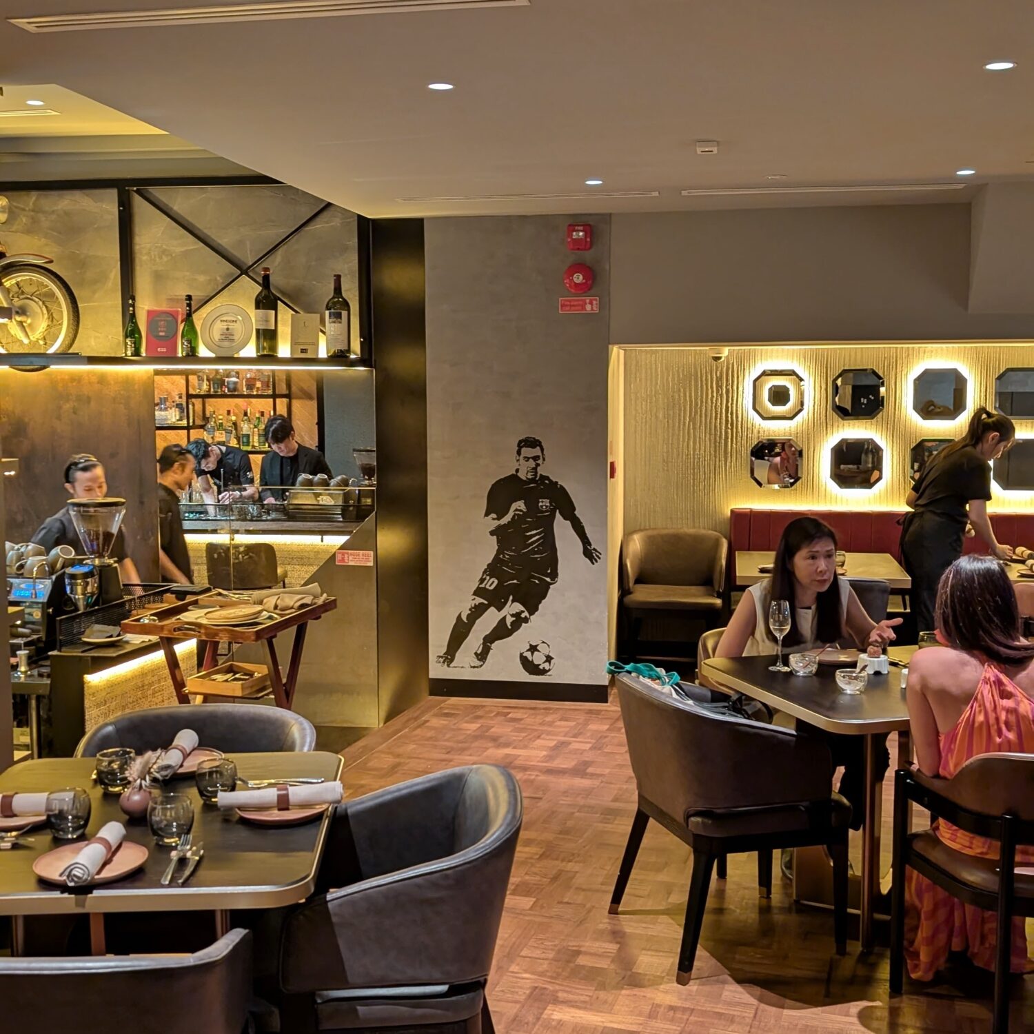 FOC Restaurant Interior